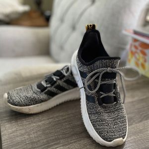 ADIDAS Cloudfoam 5.5Y sneakers